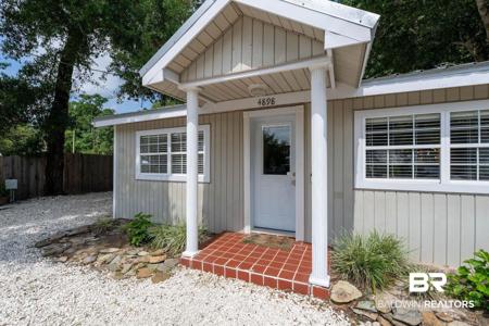 4898 Bay Circle