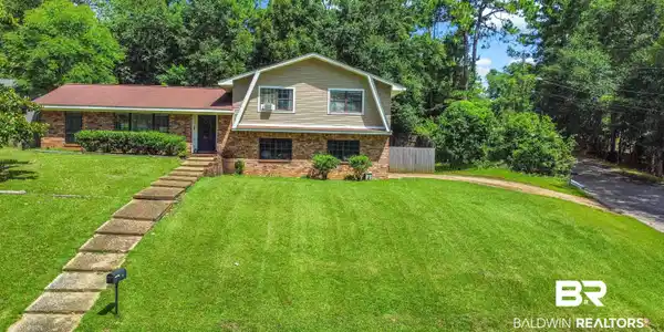 333 Ridgewood Drive