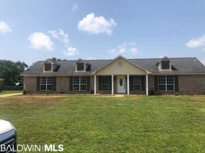 10129 Woodmere Dr
