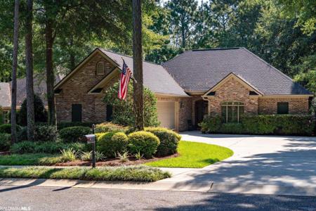 305 Poplar Place