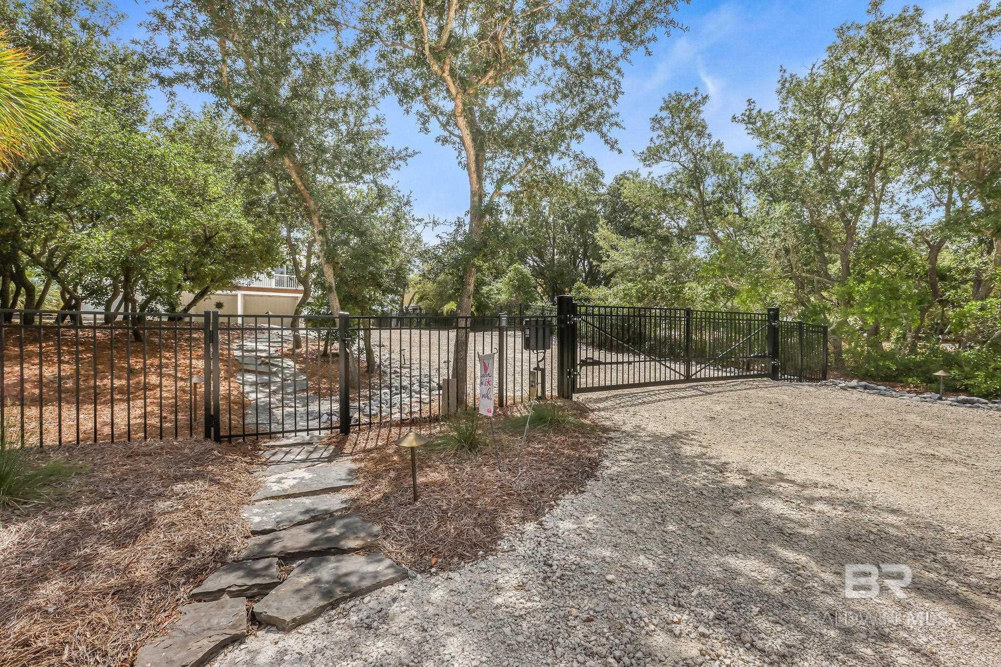 Image 2: Fence
