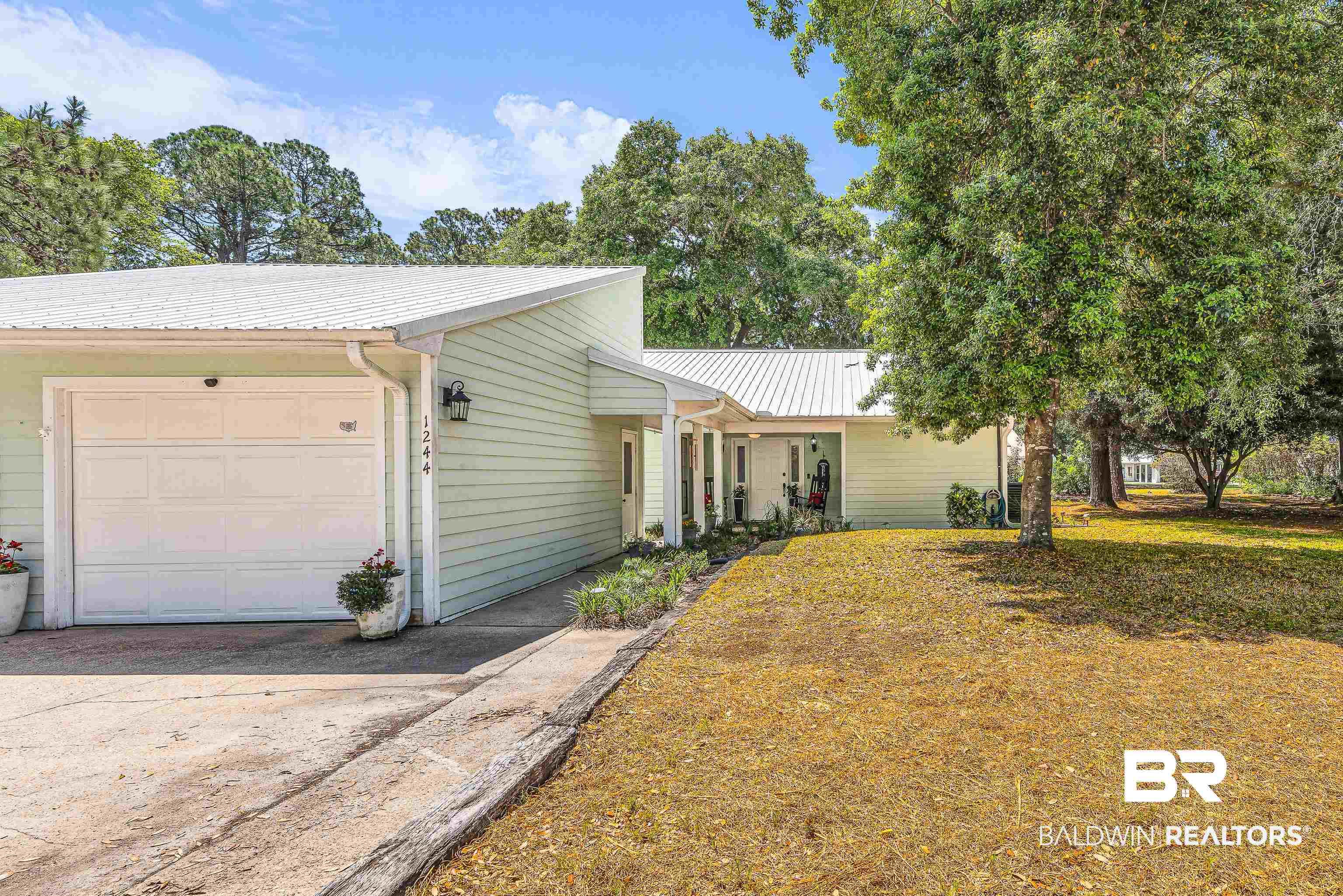 Image 2: Single Car Garage