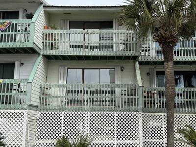 554 E Beach Boulevard
