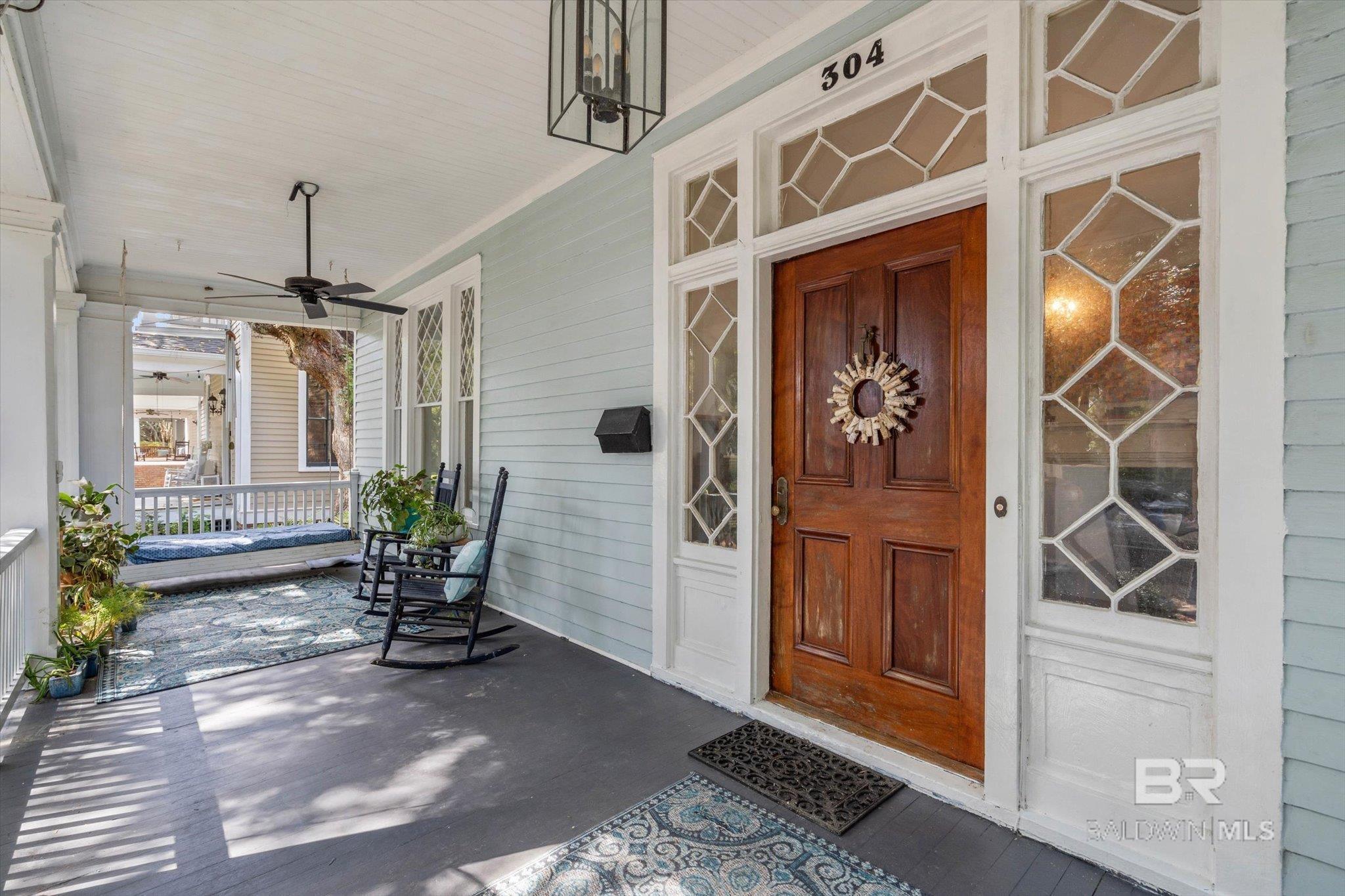 Image 3: Entry