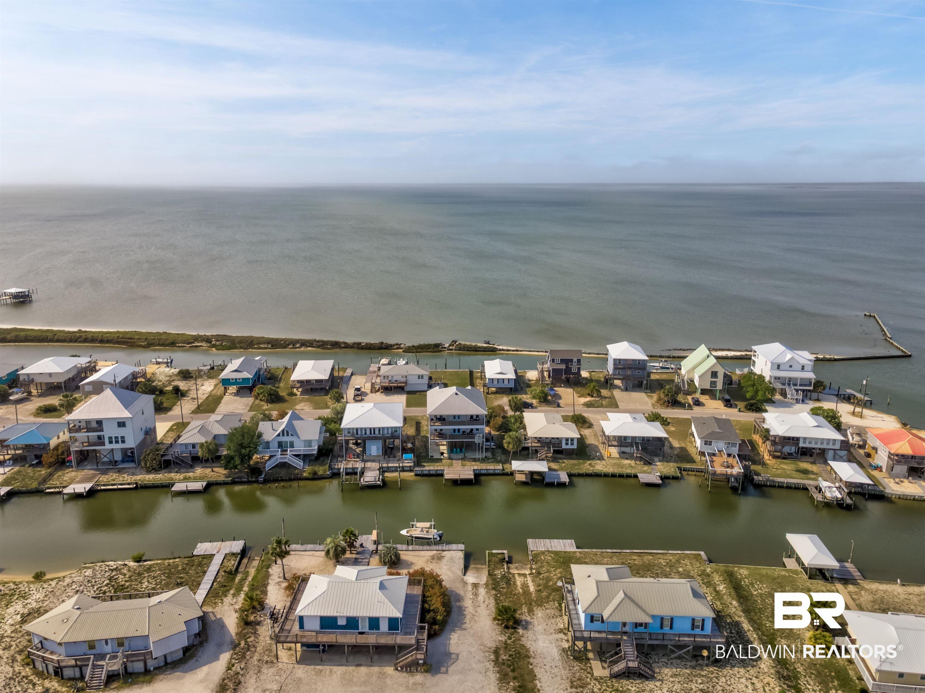 Image 3: Canal-front properties featuring private boat docks