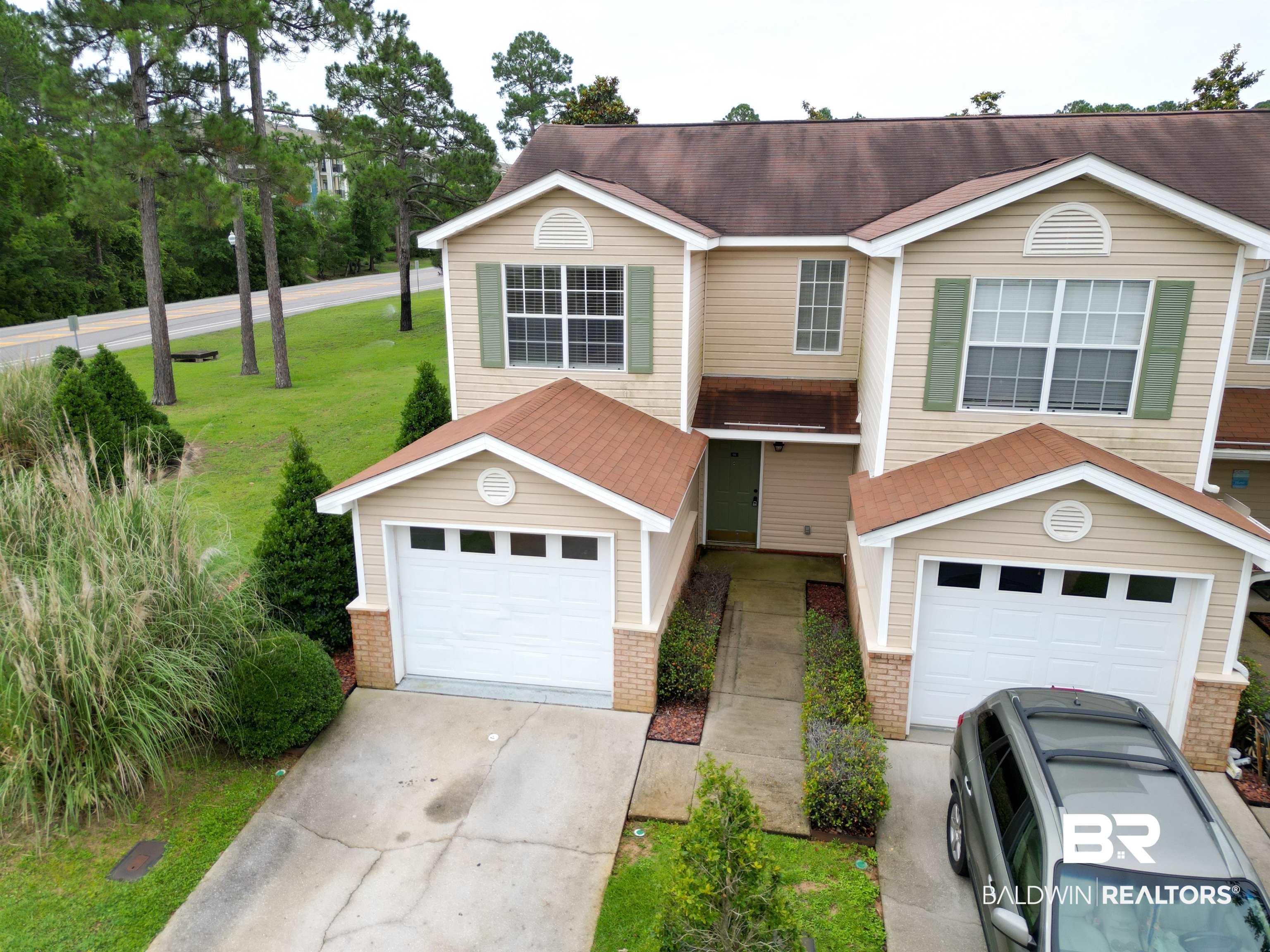 Image 4: Front house