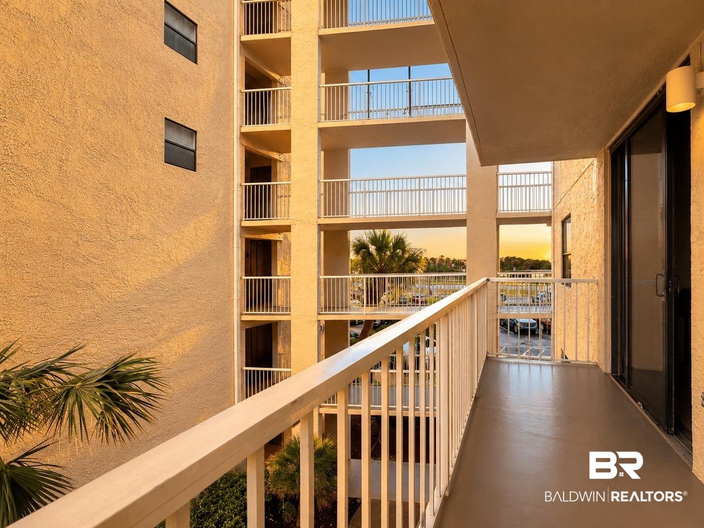 Image 3: Balcony