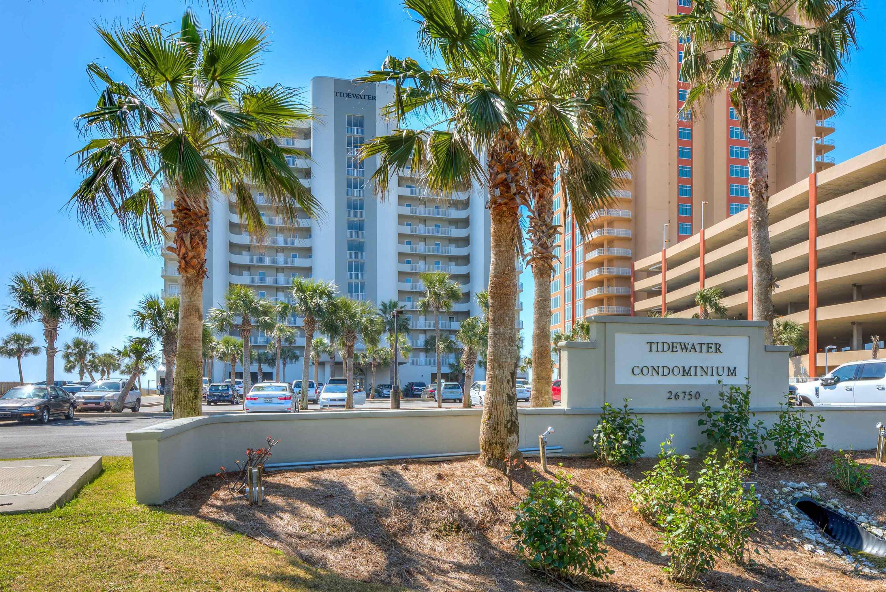 Image 2: View of apartment building / complex
