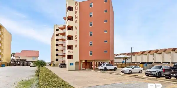633 W Beach Boulevard