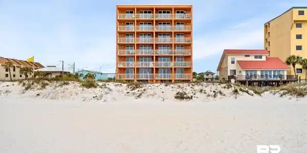 Image 2: View of apartment building / complex