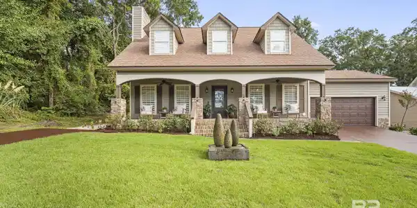 178 Lakeview Loop