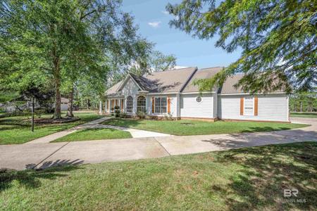 3904 Saint Andrews Drive