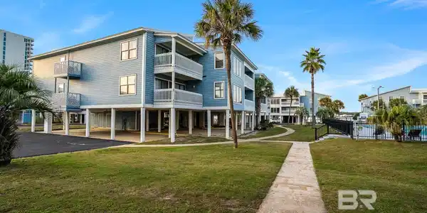 1872 W Beach Boulevard