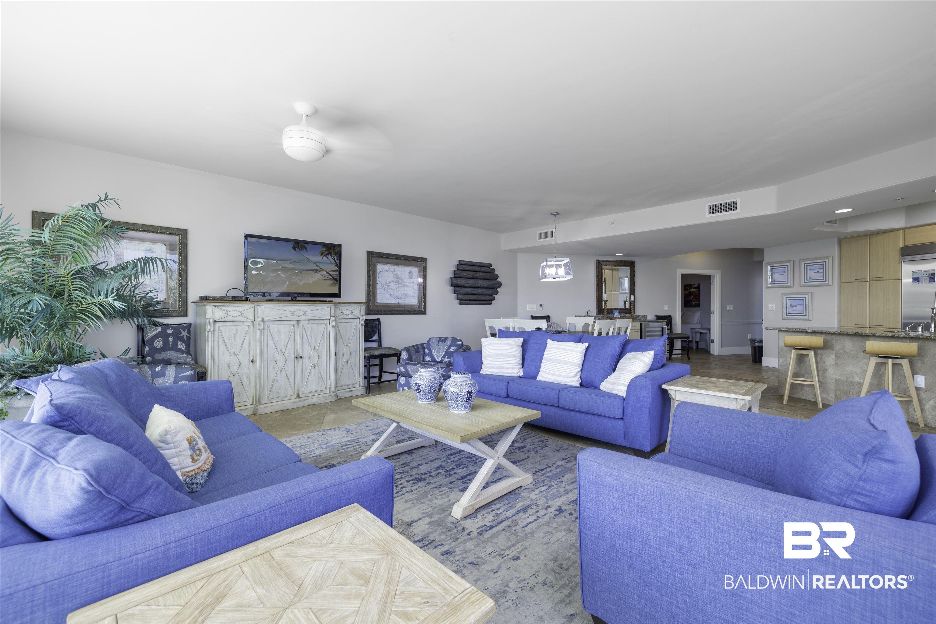 Image 4: View of living room