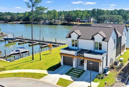 885 Inlet Circle