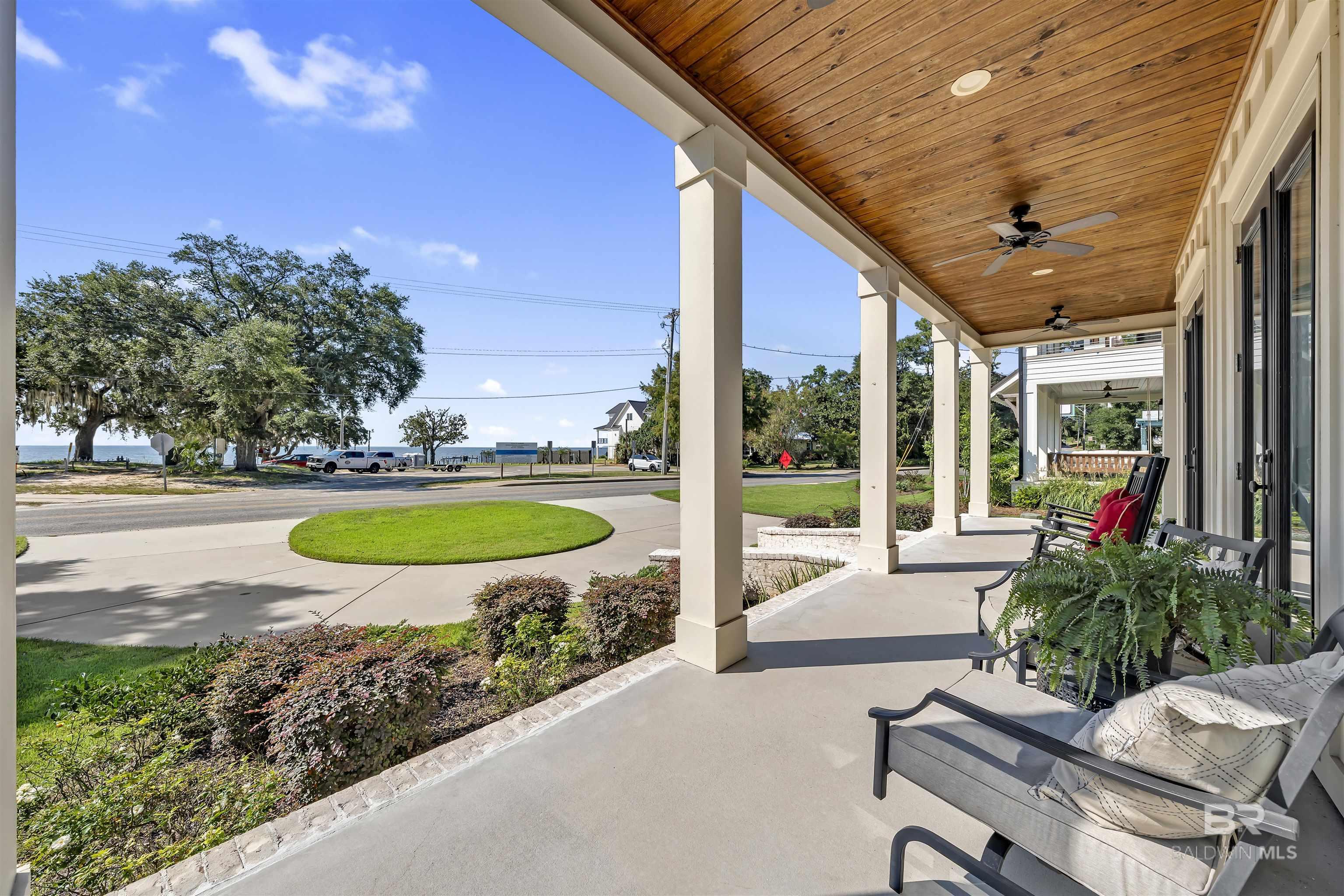Image 3: Patio