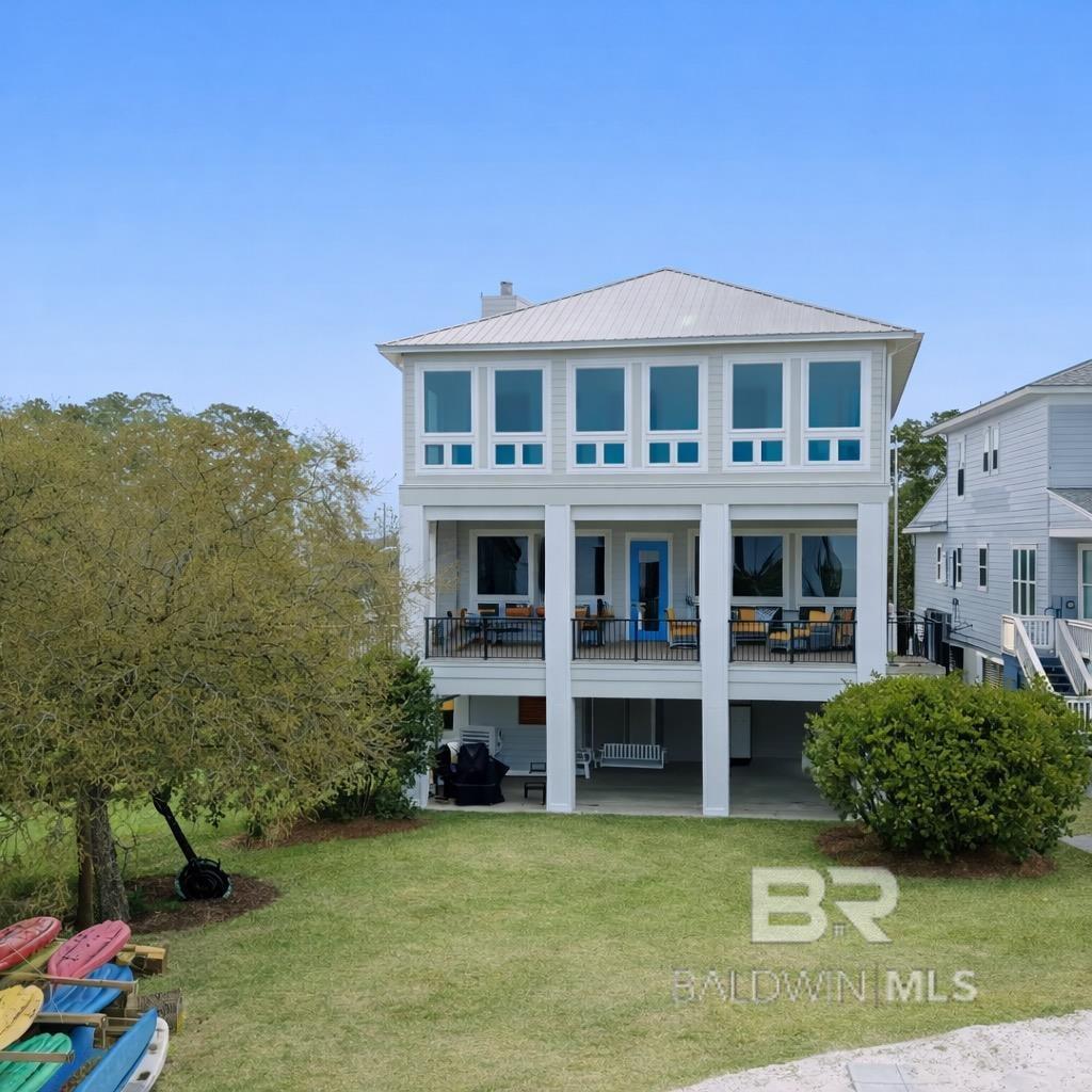 Image 2: Back Of Structure