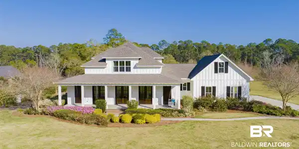 12994 Saddlebrook Circle