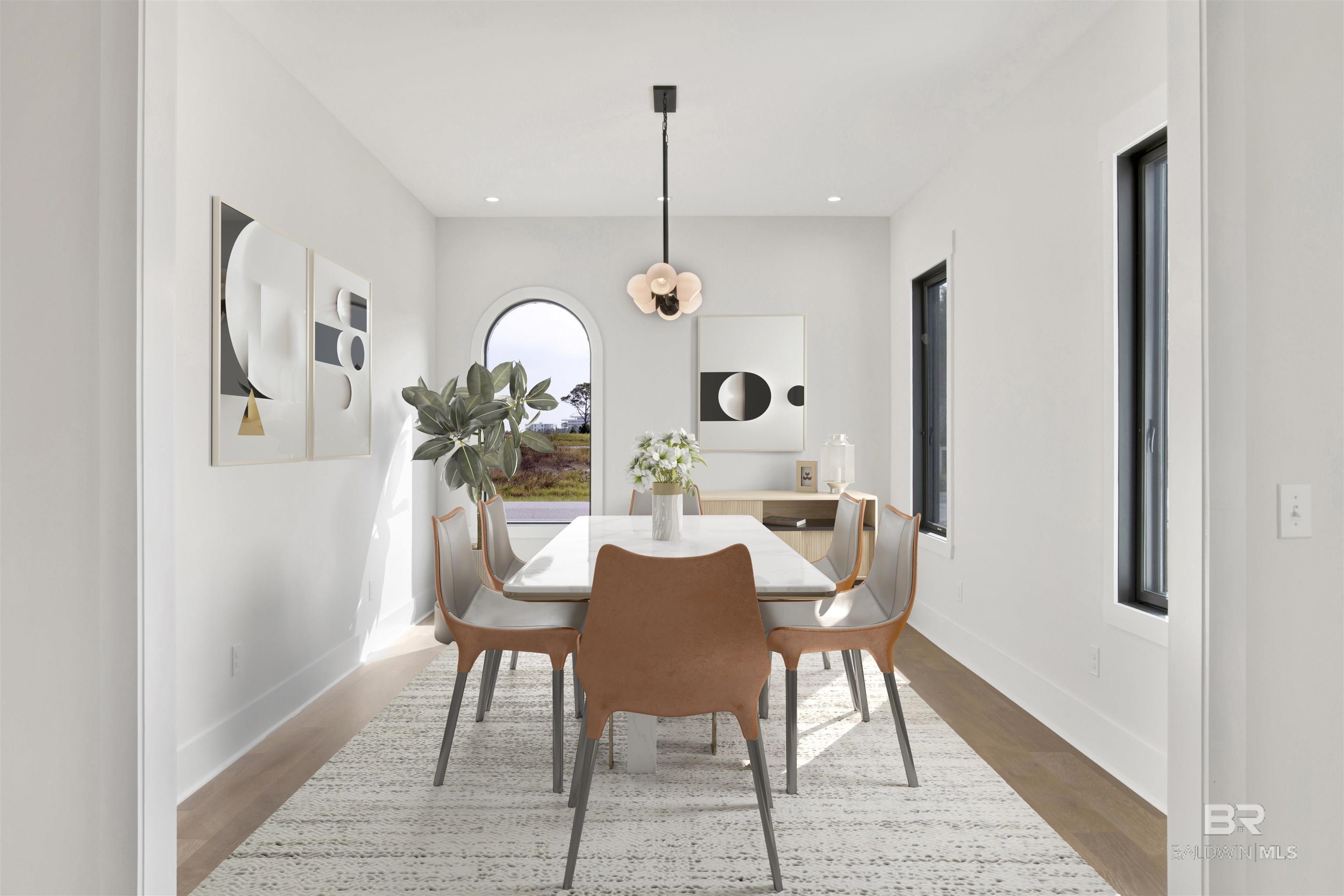 Image 4: Dining Area