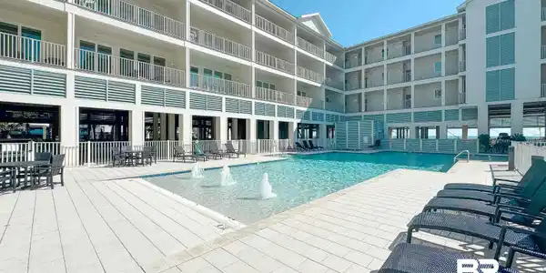 903 W Beach Boulevard