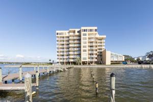 1516 Sandpiper Ln