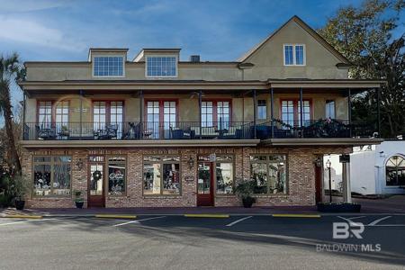 314 De La Mare Avenue