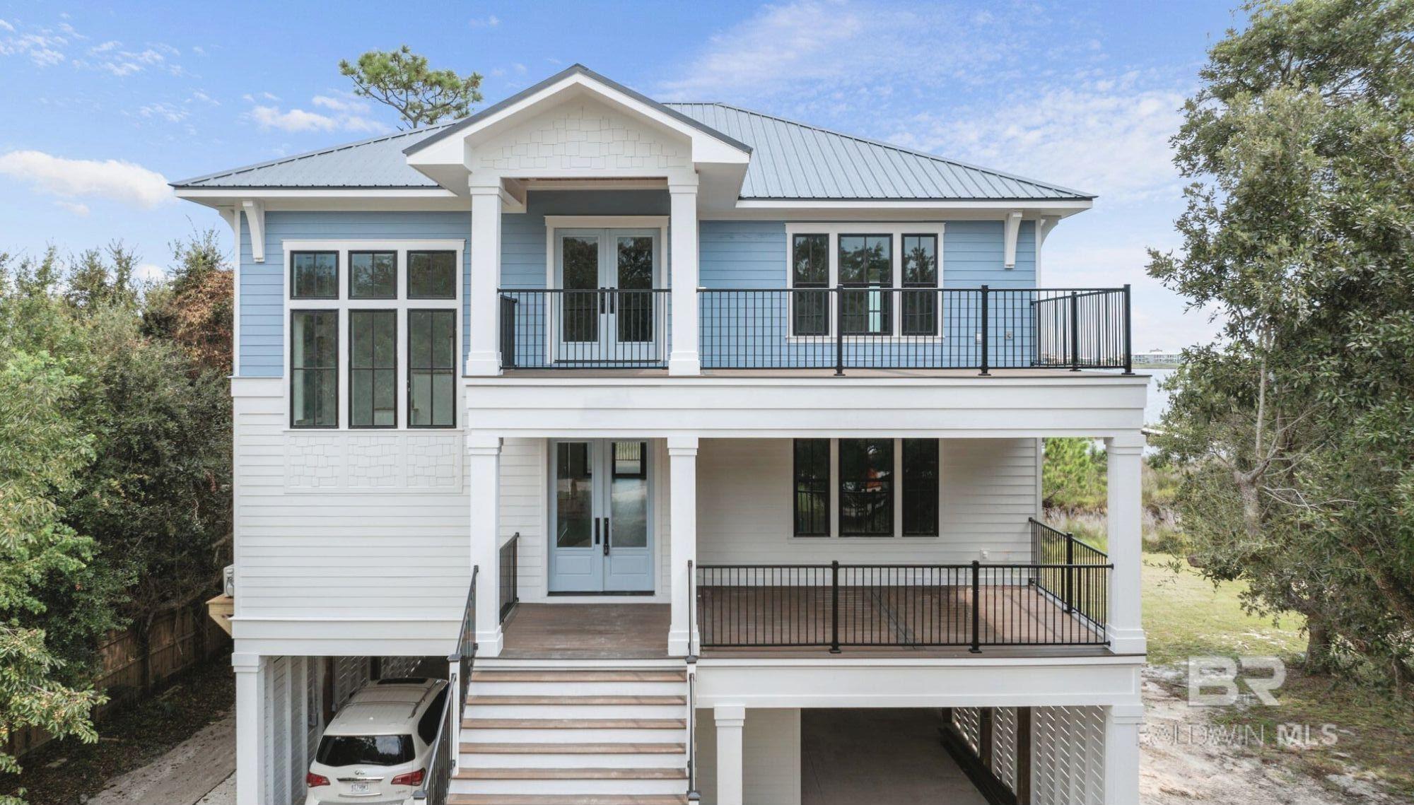 Image 4: Front Of Structure