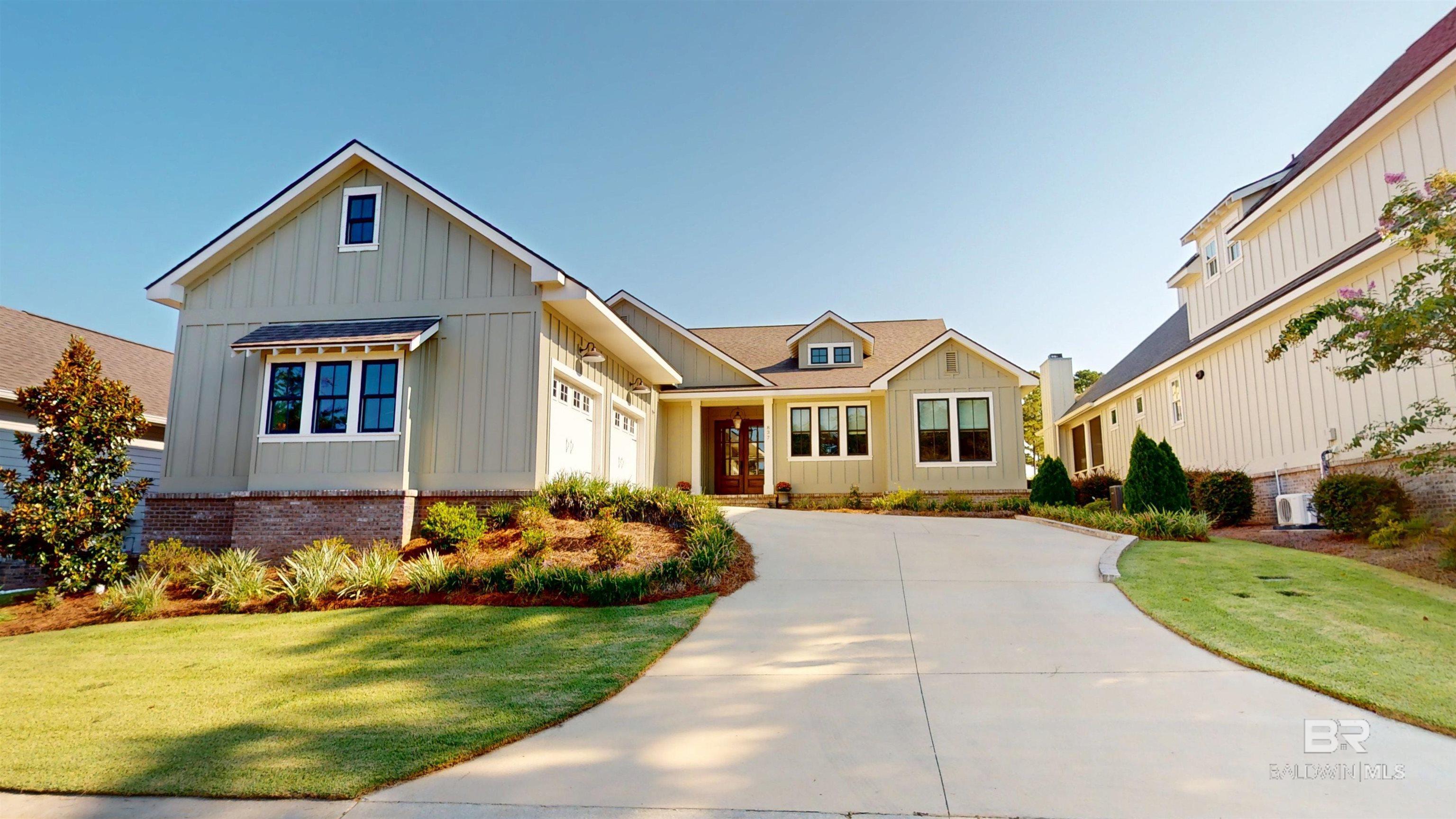 Image 3: Front Of Structure