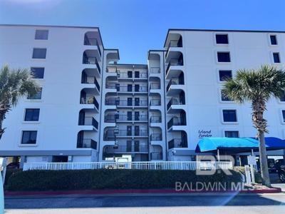 427 E Beach Boulevard