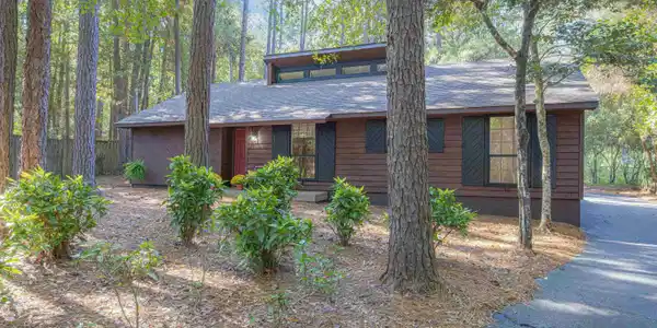 110 Chinquapin Circle