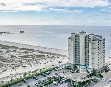 561 E Beach Boulevard