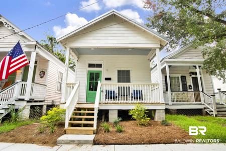 1010 Caroline Avenue