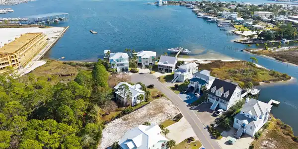 4143 Harbor Road