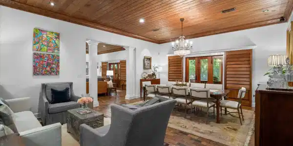 Image 4: Living and dining room