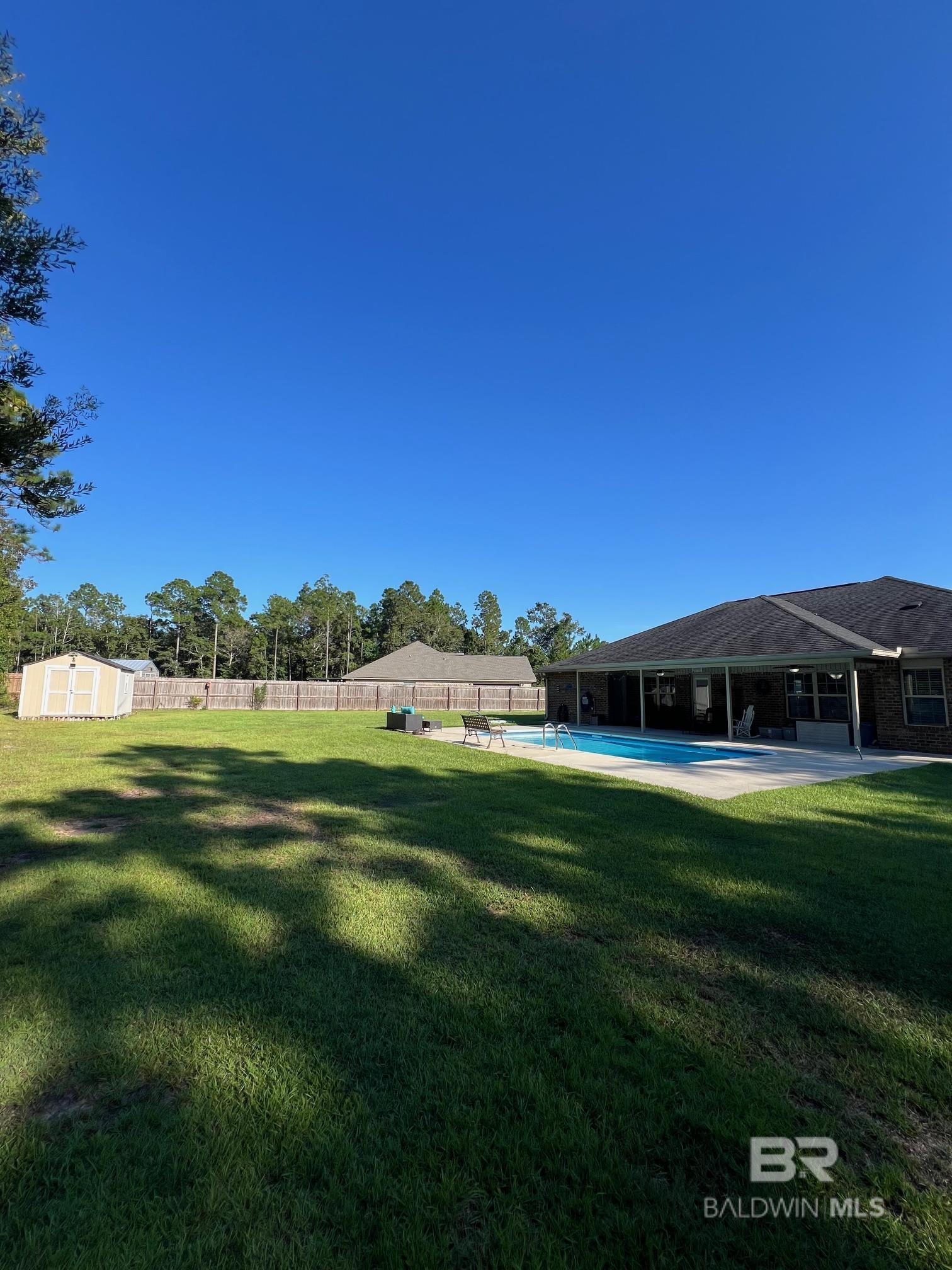 Image 2: Yard