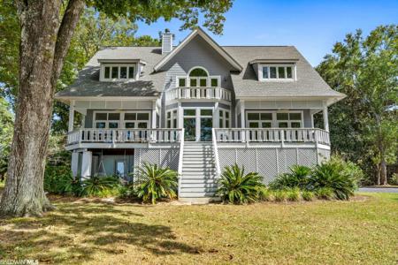 913 Sea Cliff Drive
