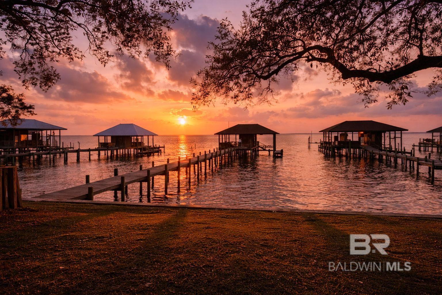 Image 4: Dock