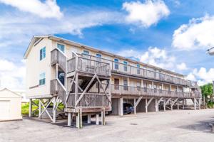 1138 Beach Blvd