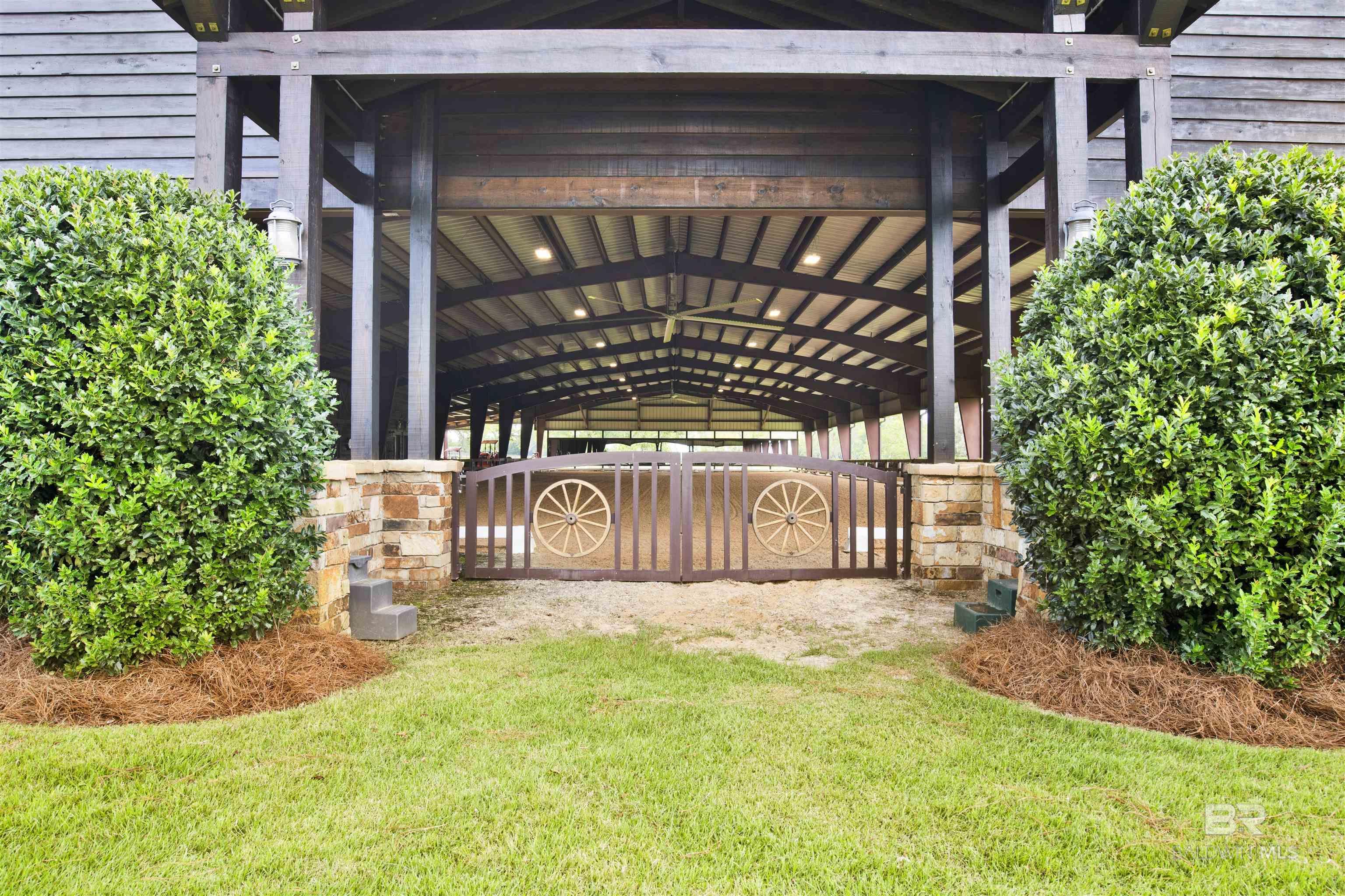 Image 4: Barn