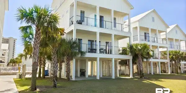 26169 Pelican Landing