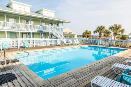 920 Lagoon Drive