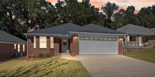 7593 Avery Lane