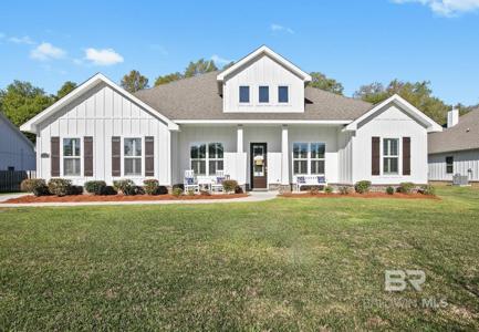 396 Nandina Loop