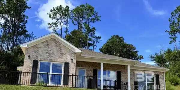 523 Rolling Hill Circle