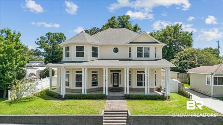 309 SW Syrcle Drive