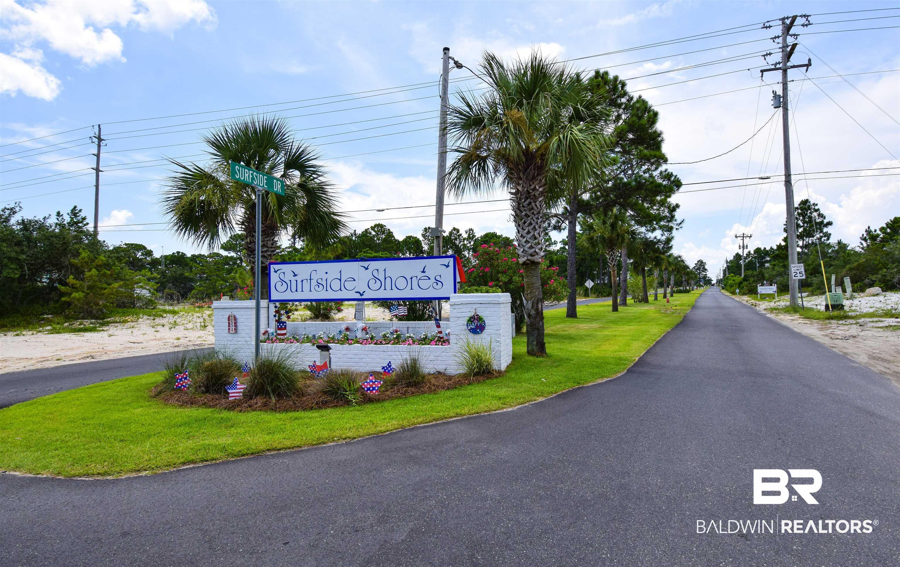 Image 2: Surfside Shores Entryway
