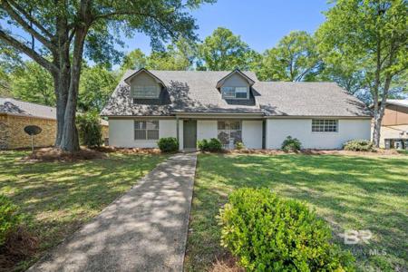 13 N Grand Boulevard