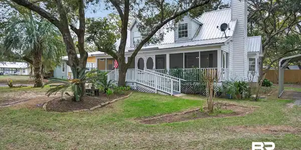 2535 Hinson Lane