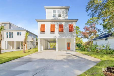 27083 Palmetto Drive