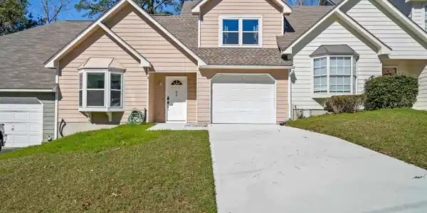 1000 D'olive Springs Drive
